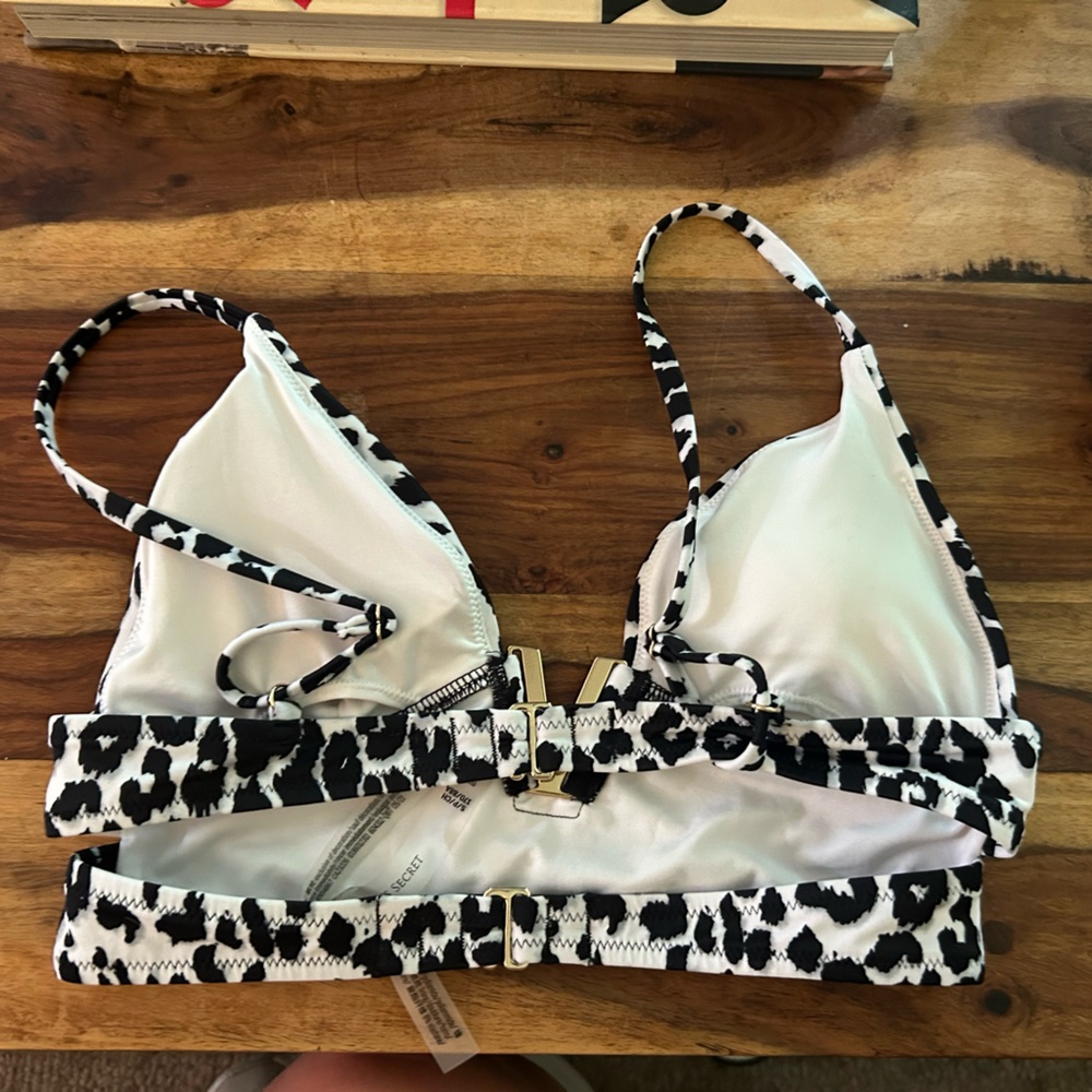 VS swim - Picture 2 of 2